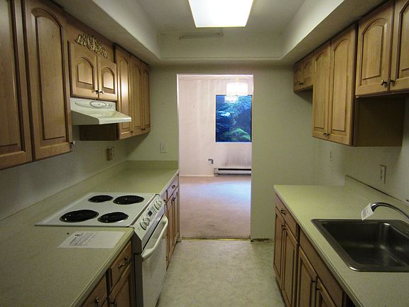 5th image of 12505 NE 23rd Pl APT A2