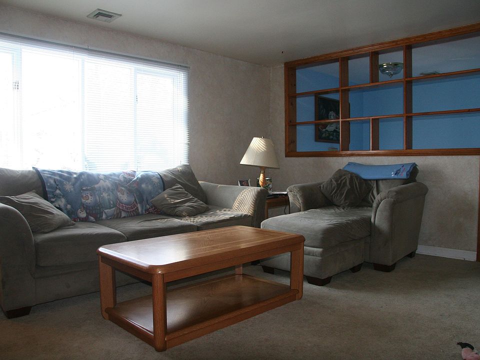 2nd image of 21 Greenhill Rd
