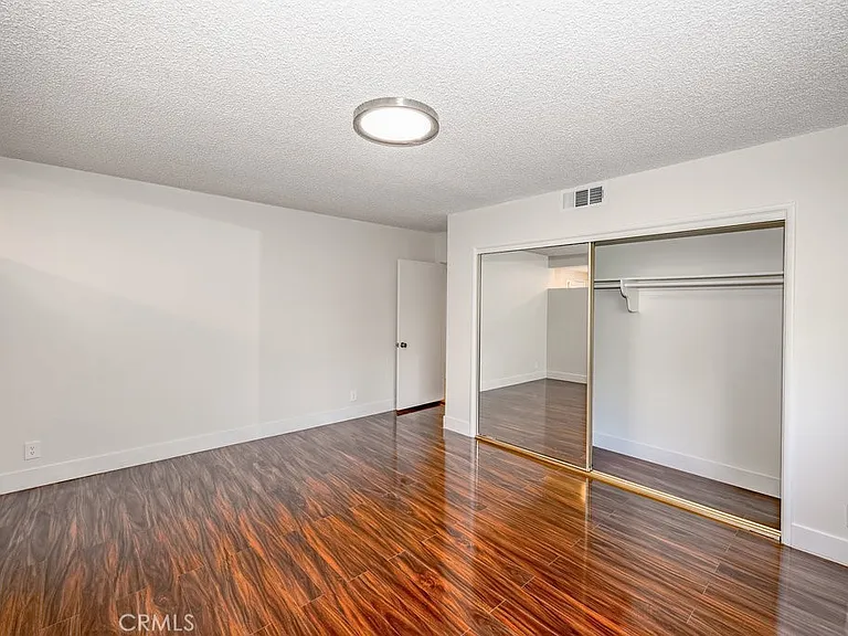 19443 Superior St — Photo 12