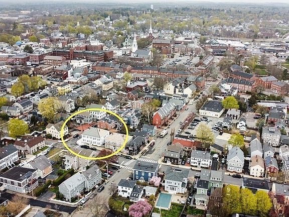 3rd image of 28 Fair St #2