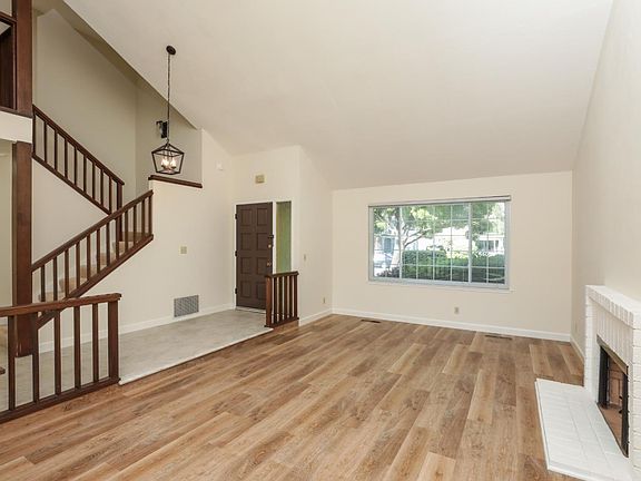 5th image of 4526 Thousand Oaks Dr