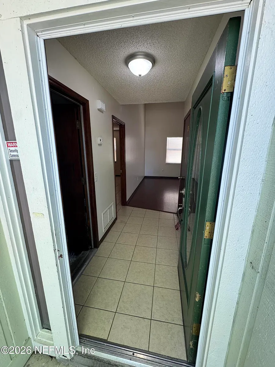 Building Photo - 8321 Crosswind Rd