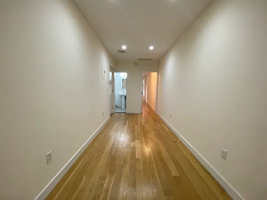Rented by AZ REALTY NYC LLC | media 4
