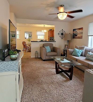 Frt Entrance, Livingroom