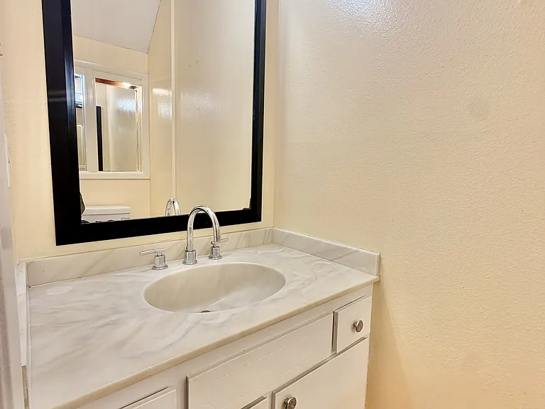 41 12th St #1 — Photo 7