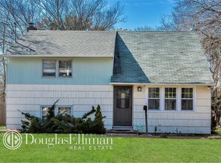 1404 Penataquit Ave, Bay Shore, NY 11706