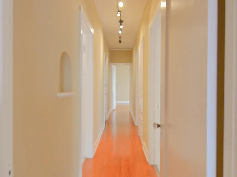 441 N Orange Grove Ave #1/2 — Photo 22