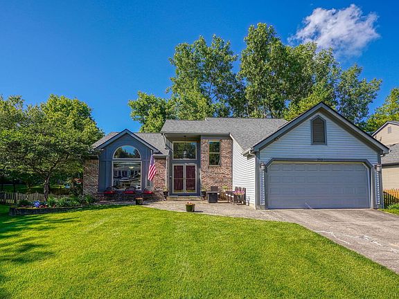 2nd image of 393 Meadow View Dr