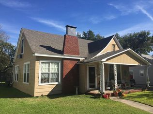 522 S Dixon St, Gainesville, TX 76240