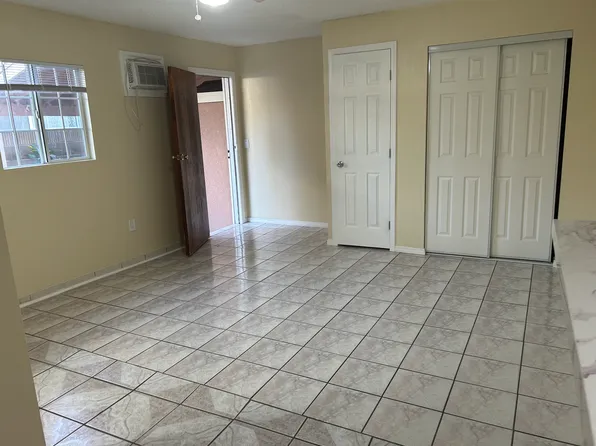 519 E 237th St #1, Carson, CA 90745