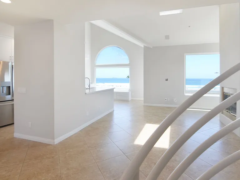 1000 Pacific Coast Hwy #7 — Photo 25