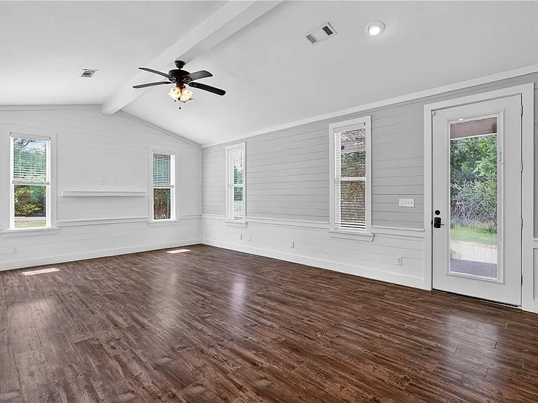 5428 Raymond Stotzer Pkwy — Photo 5