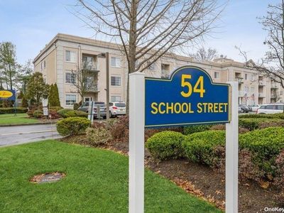 54 School Street #321, Westbury, NY, 11590