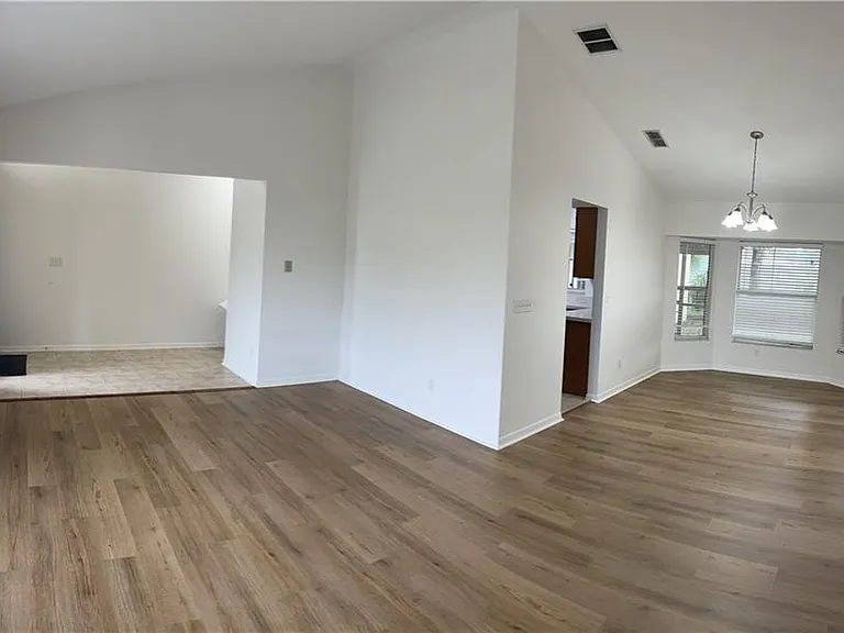 9758 Country Oaks Dr — Photo 18