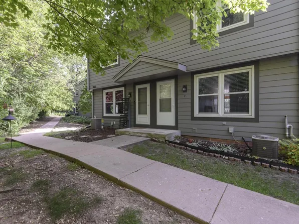1823 Paramount DRIVE #C, Waukesha, WI 53186