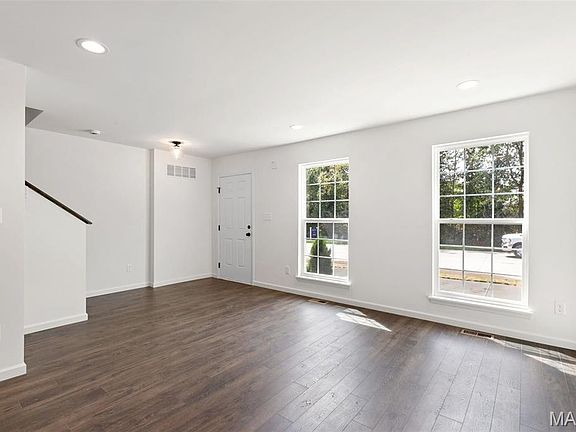 7th image of this home