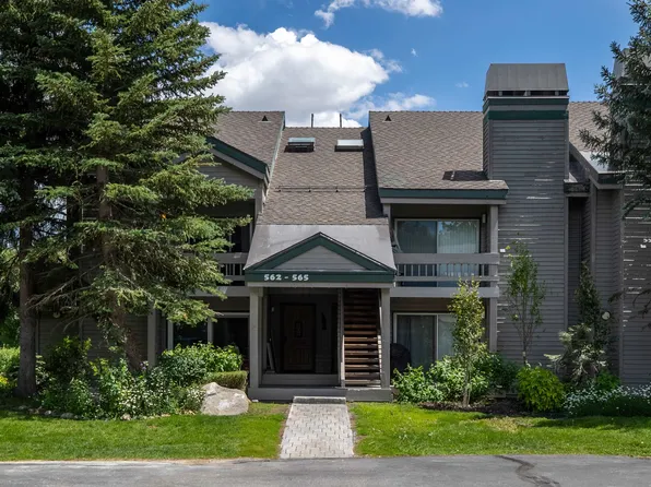 564 Club Dr APT 564, Mammoth Lakes, CA 93546