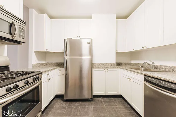 Rented by Platinum Properties | media 3