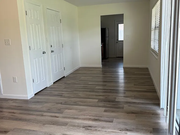 503 Virginia St — Photo 6