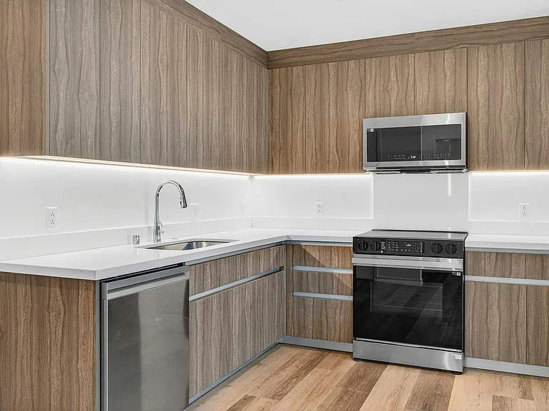 1500 Rycroft St #3305 — Photo 6