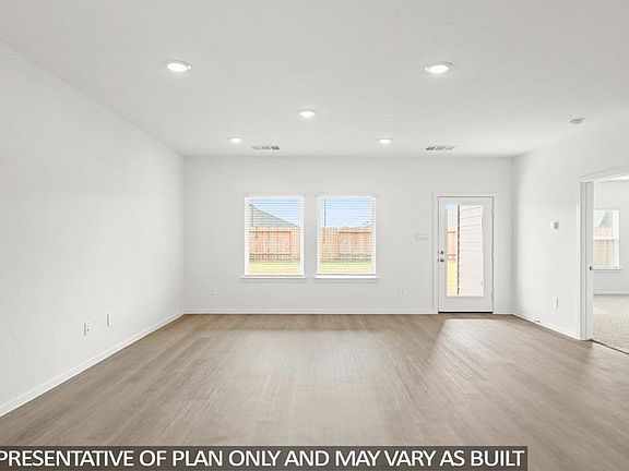 5th image of 16775 Country Roots Ave