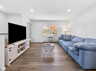 1138 Valley Rd APT 2A, Wayne, NJ 07470