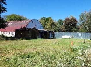 2405 S Gale Rd, Eaton Rapids, MI 48827