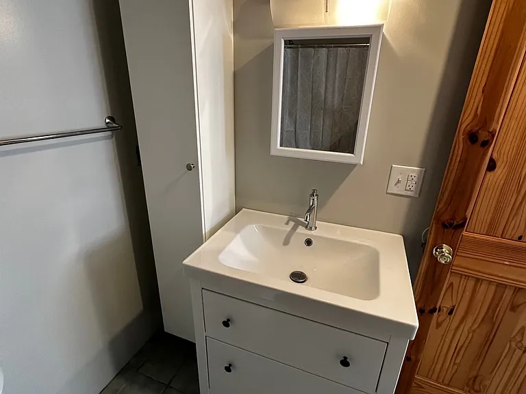 2357 W Clifton Ave #1 — Photo 4