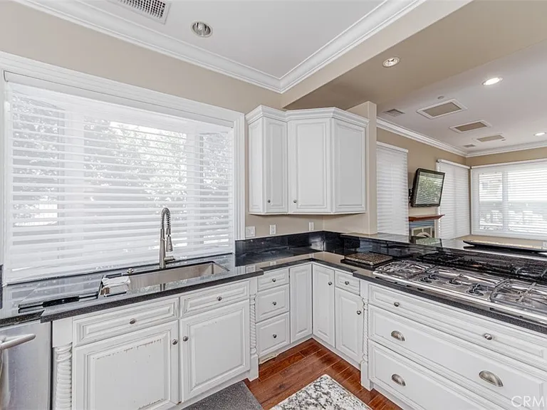 9772 Crestview Cir — Photo 9