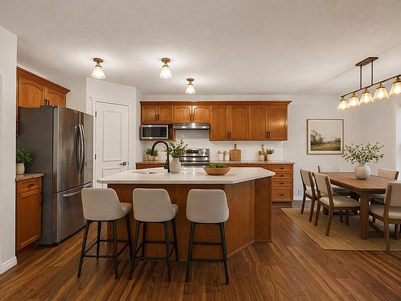 5th image of 331 N Springbank Pl SW