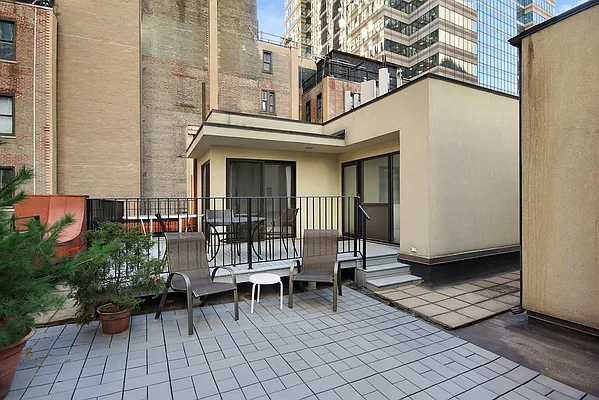 Rented by Corcoran | media 15