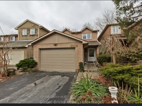 4079 Trapper Cres, Mississauga, ON L5L 3A7