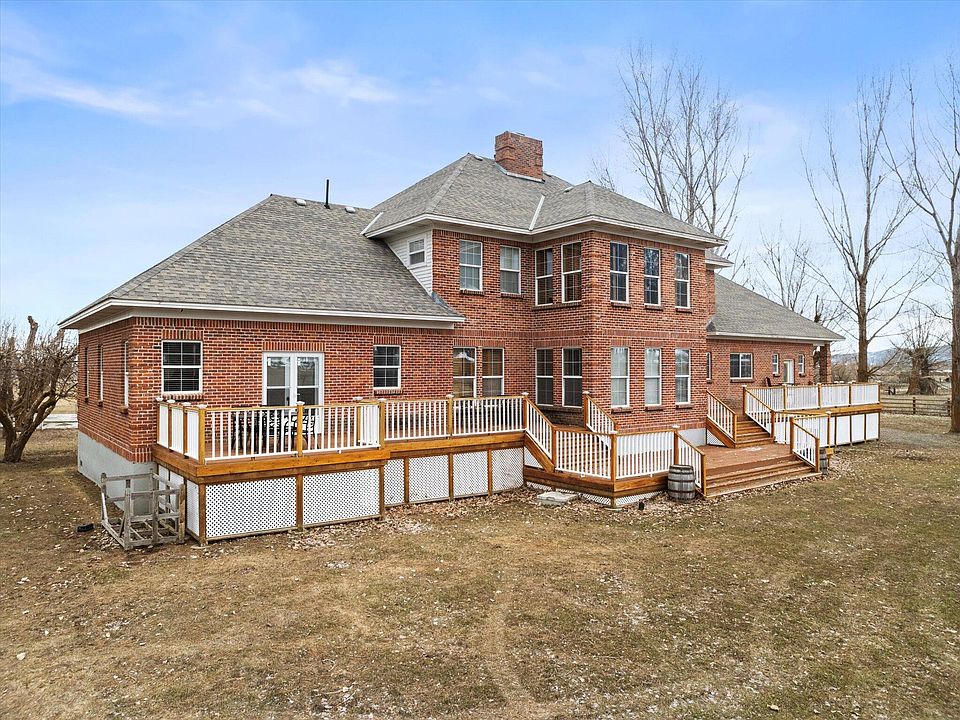 1st image of 46064 Schoolhouse Rd