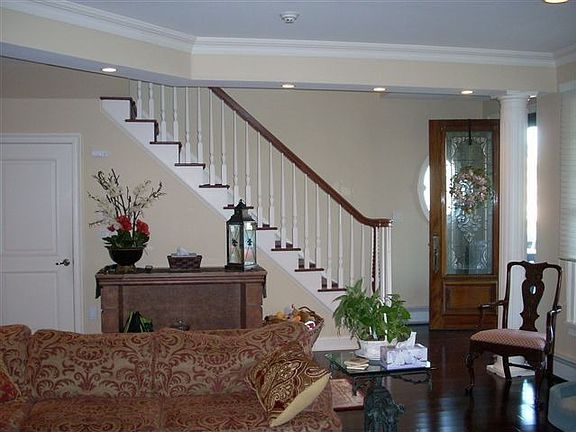 3rd image of 112 Haven Ave