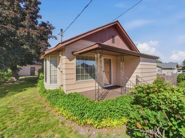 581 Shasta Ave, Weed, CA 96094
