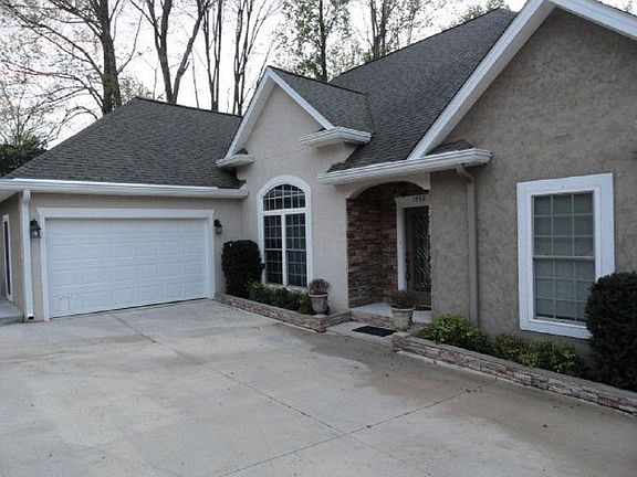2nd image of 1559 N Plantation Dr