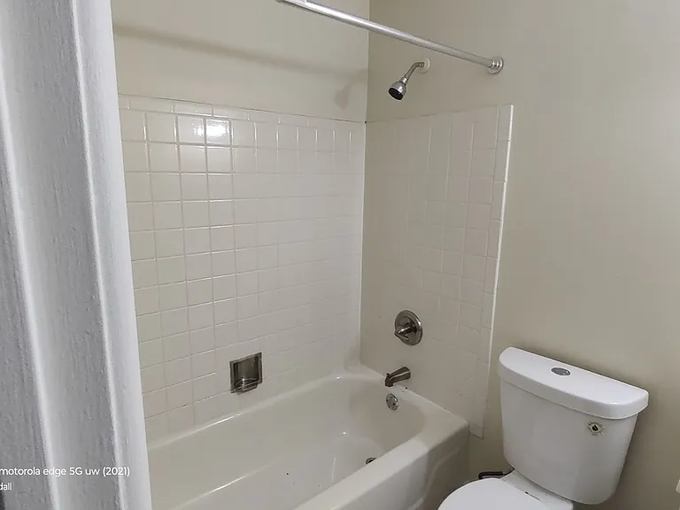 Coachwood Apartments — Photo 34