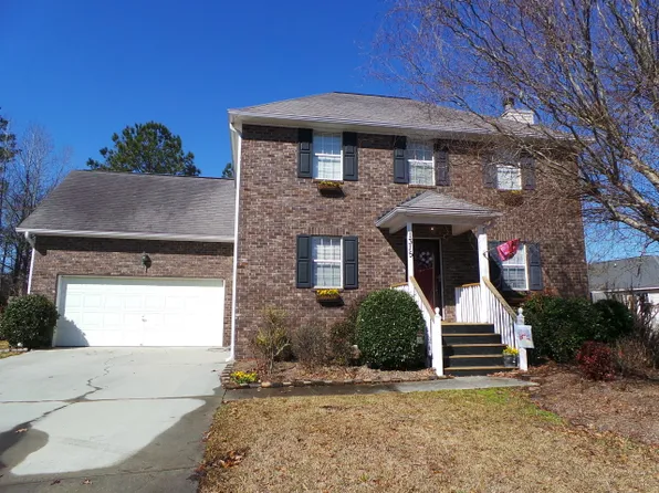 1315 Kingfisher Cir, Hanahan, SC 29410