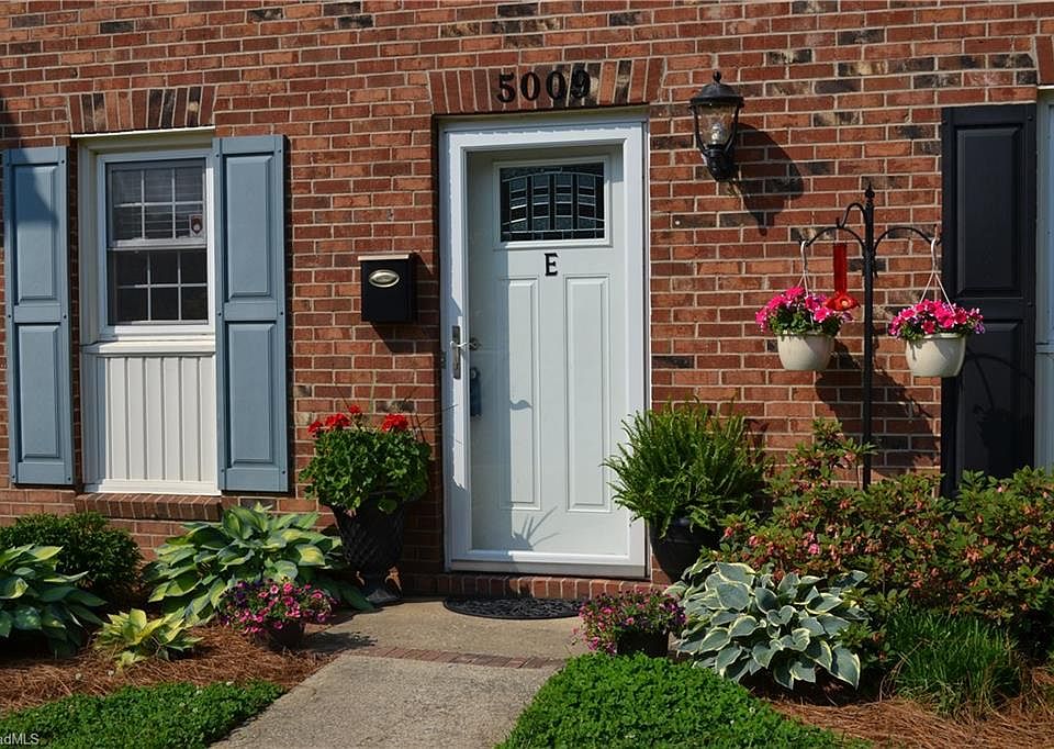1st image of 5009 Lawndale Dr