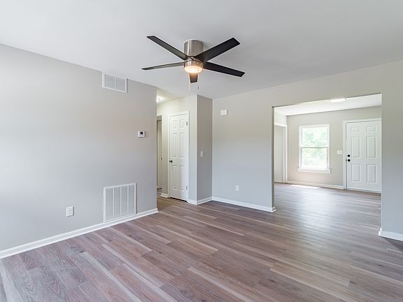 2nd image of 1491 Trinity Dr