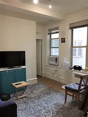 Rented by Susan Finkel, LREB | media 7