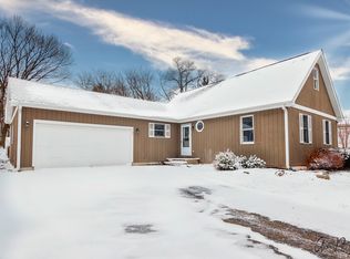 509 N Crestwood Ave, McHenry, IL 60051