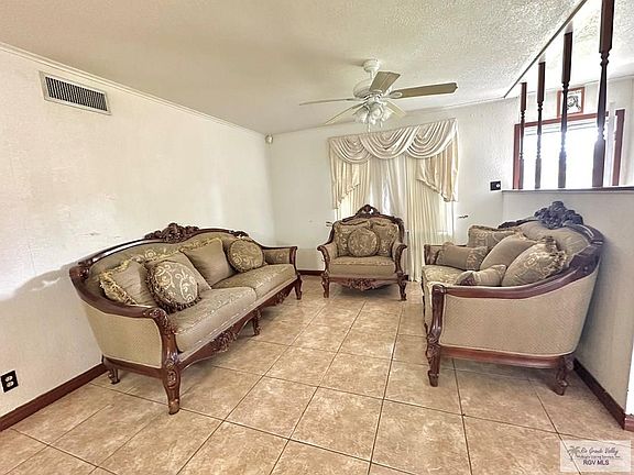 3rd image of 45 Calle Princesa