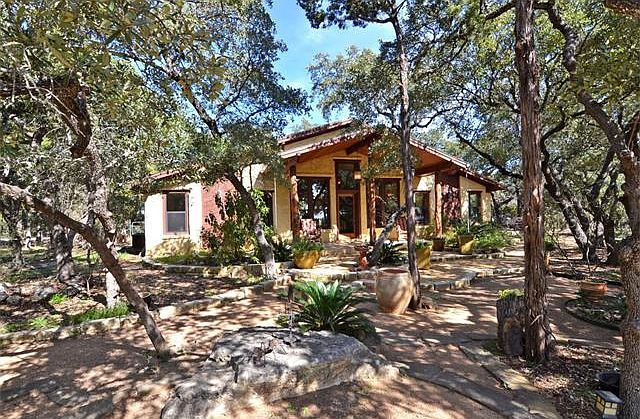 1st image of 601 Oak Forest Dr