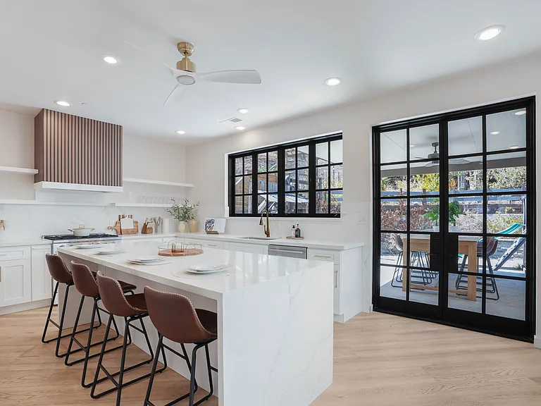 7422 Valaho Ln — Photo 18