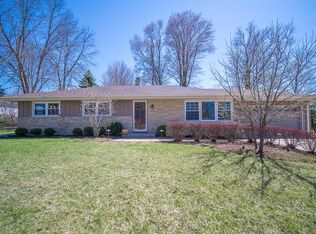 419 Babalee Ln, West Bend, WI 53090