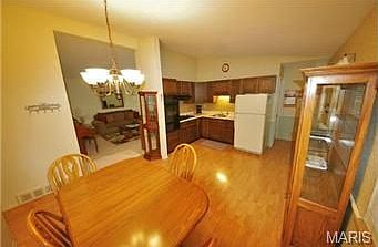 3rd image of 170 Shawnee Ln