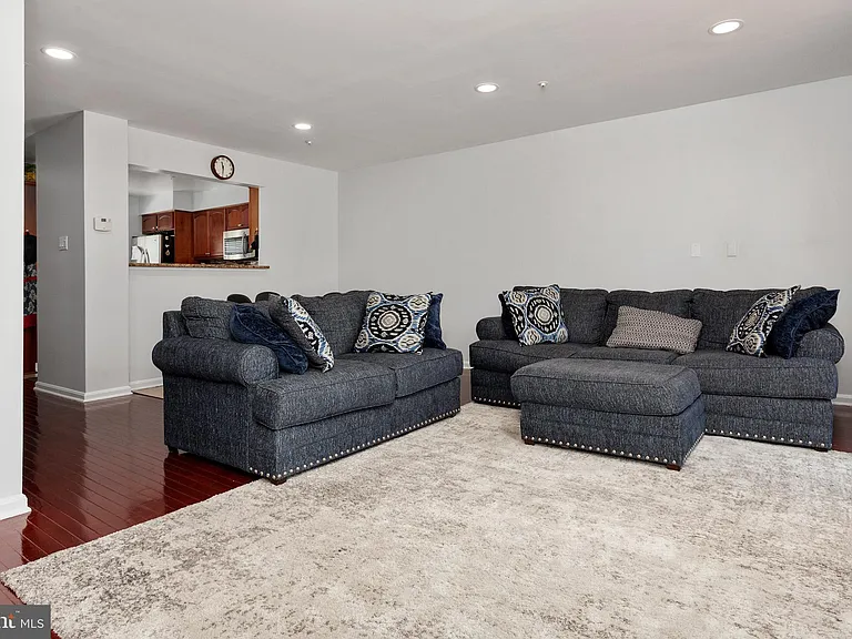 7970 Heather Mist Dr — Photo 9
