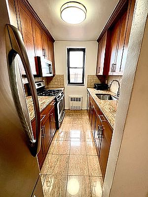 4th image of 41-42 73rd St #5R