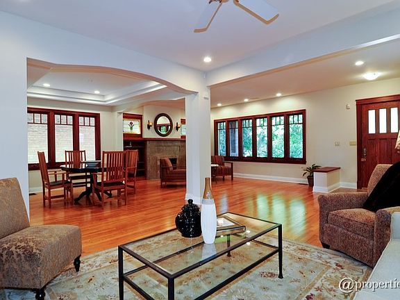 Living Room/Dining Room